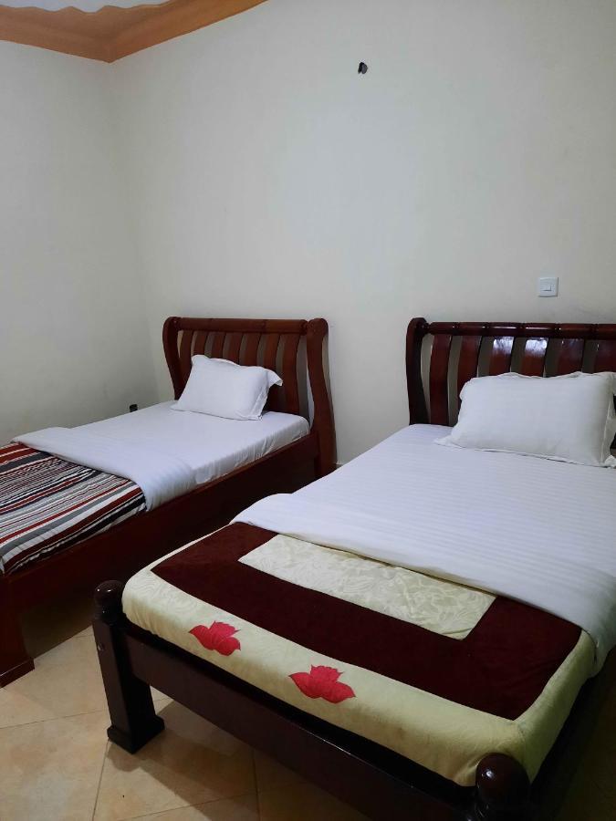 Airport Side Hotel Entebbe Exterior foto