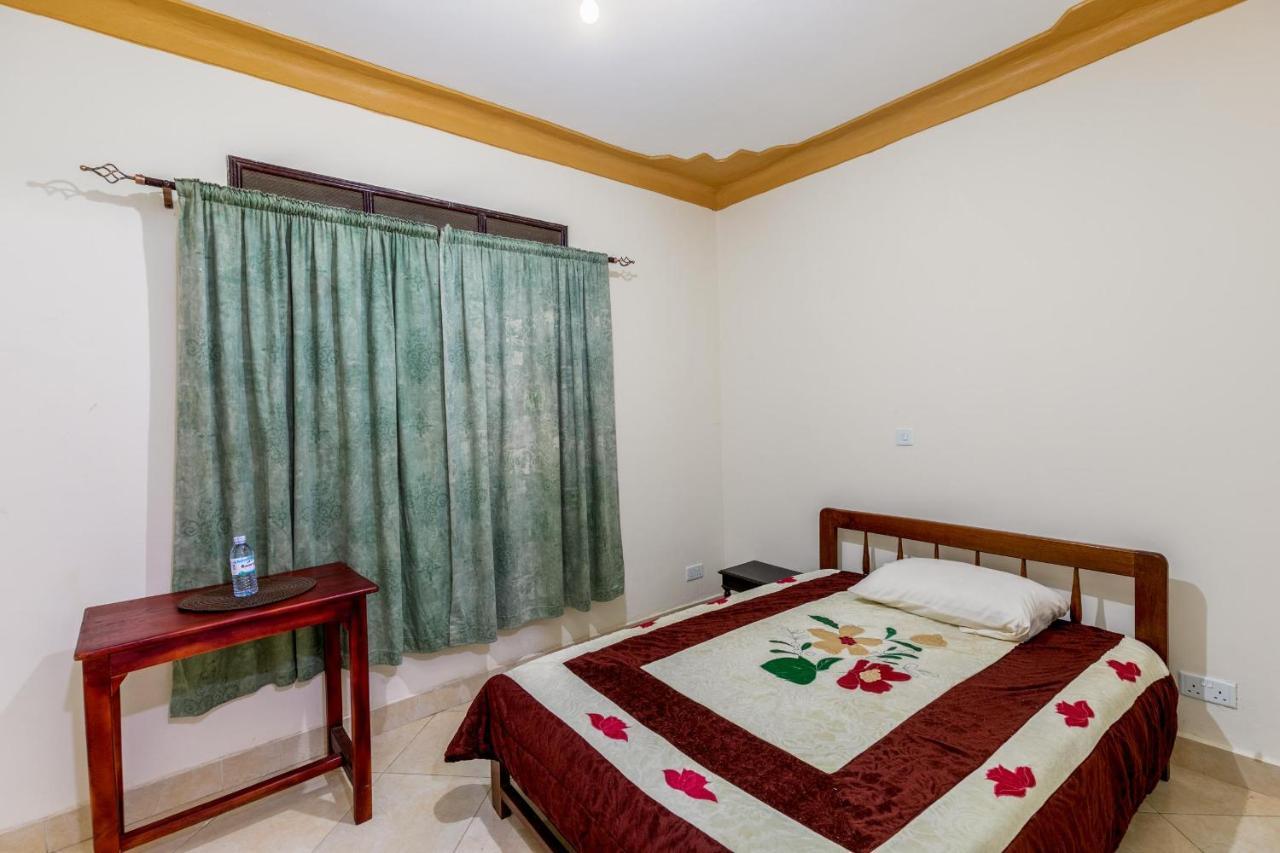 Airport Side Hotel Entebbe Exterior foto