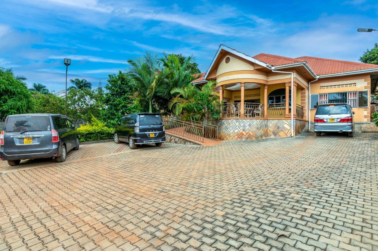 Airport Side Hotel Entebbe Exterior foto