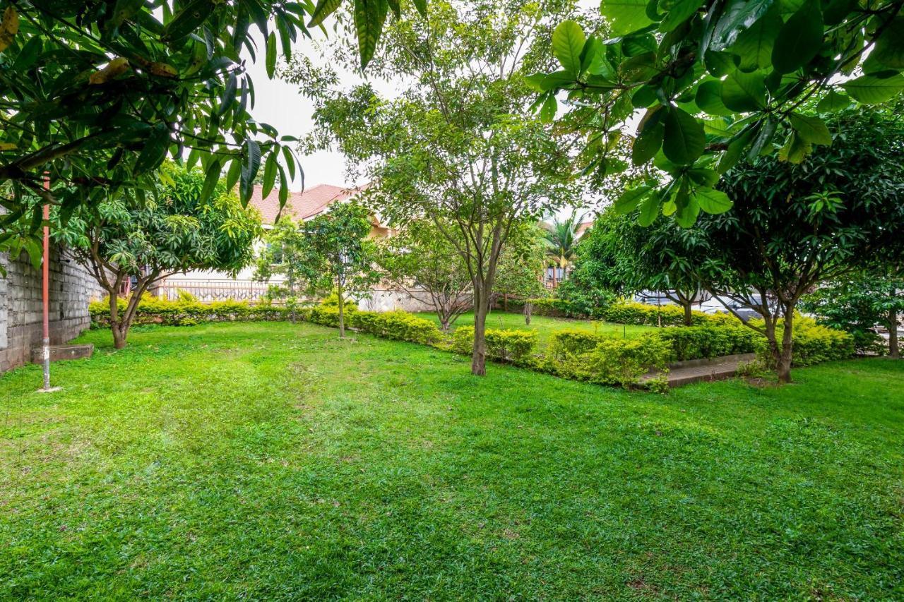 Airport Side Hotel Entebbe Exterior foto